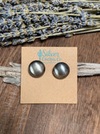 "T.L" 17mm Navajo Pearl Studs