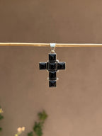 Delgarito Black Onyx tile cross