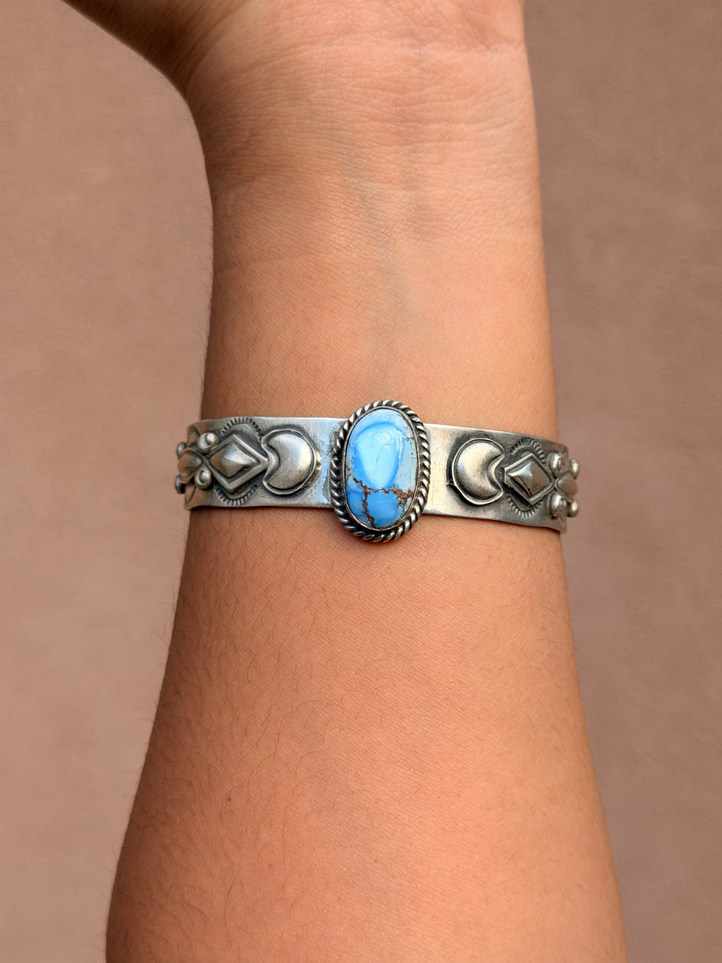 Boyd Joseph Ashley Holden Hills Cuff