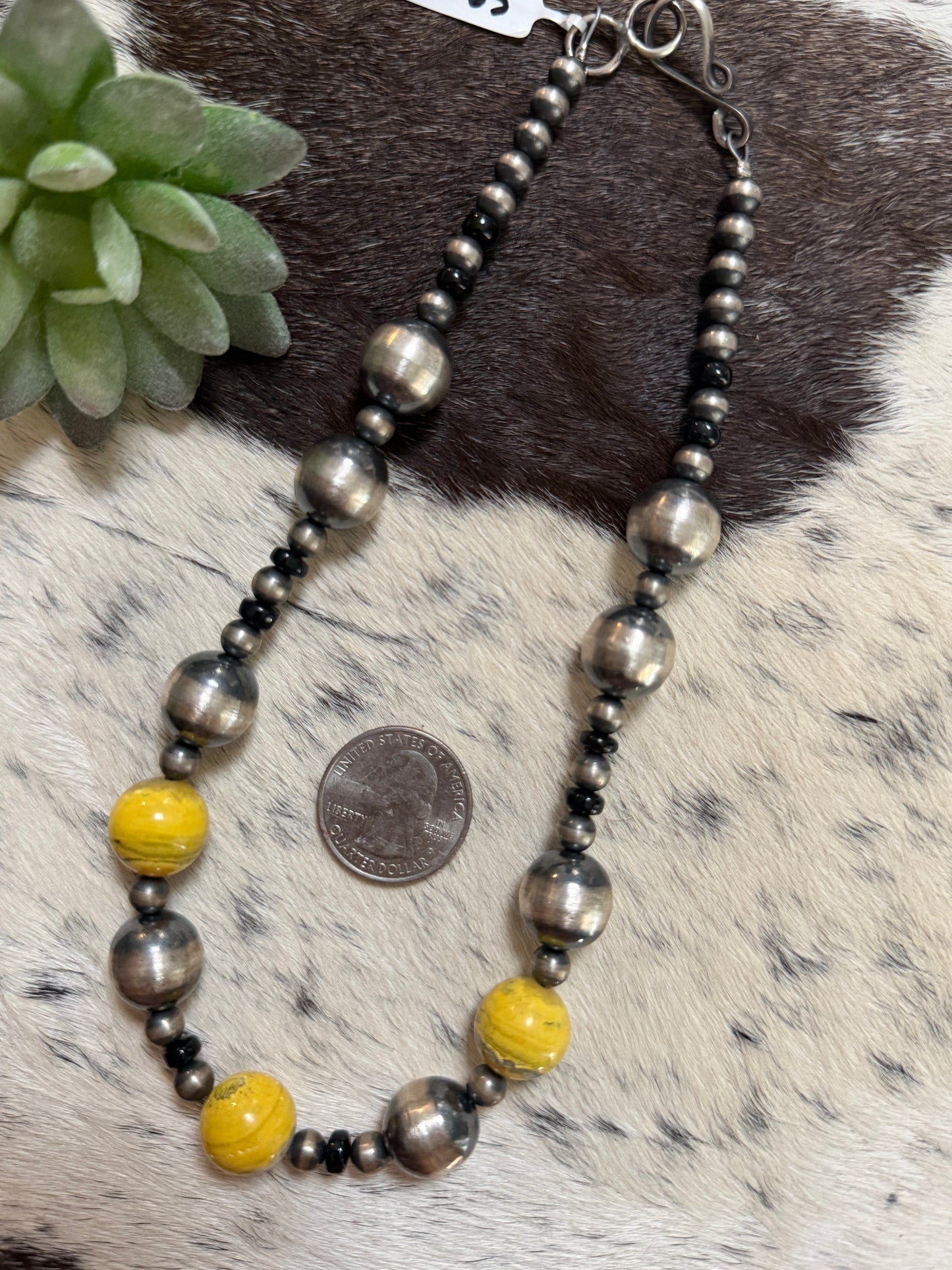 Chimney Butte pearls & Bumble Bee