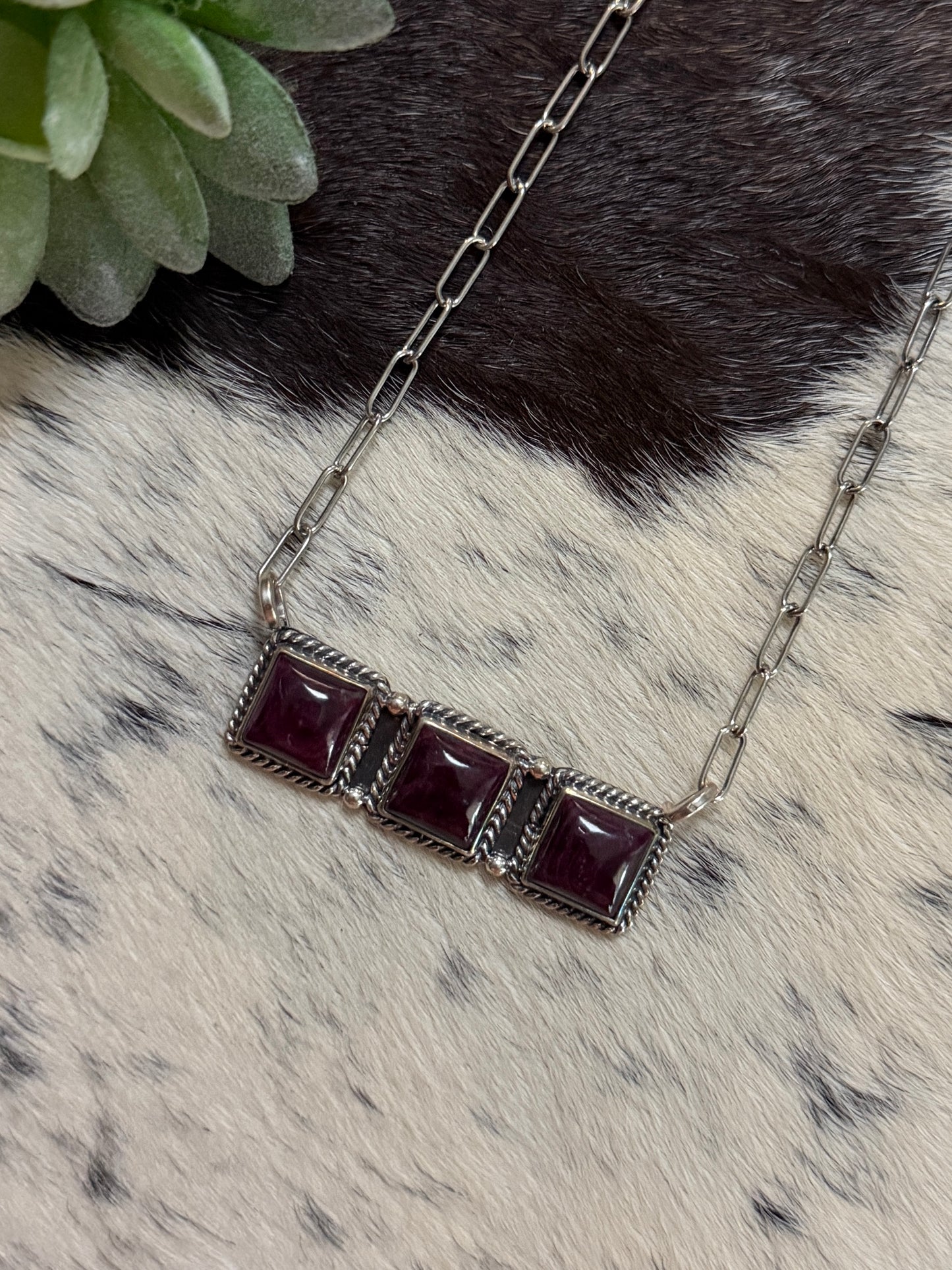 Purple Spiny 3 stone bar necklace