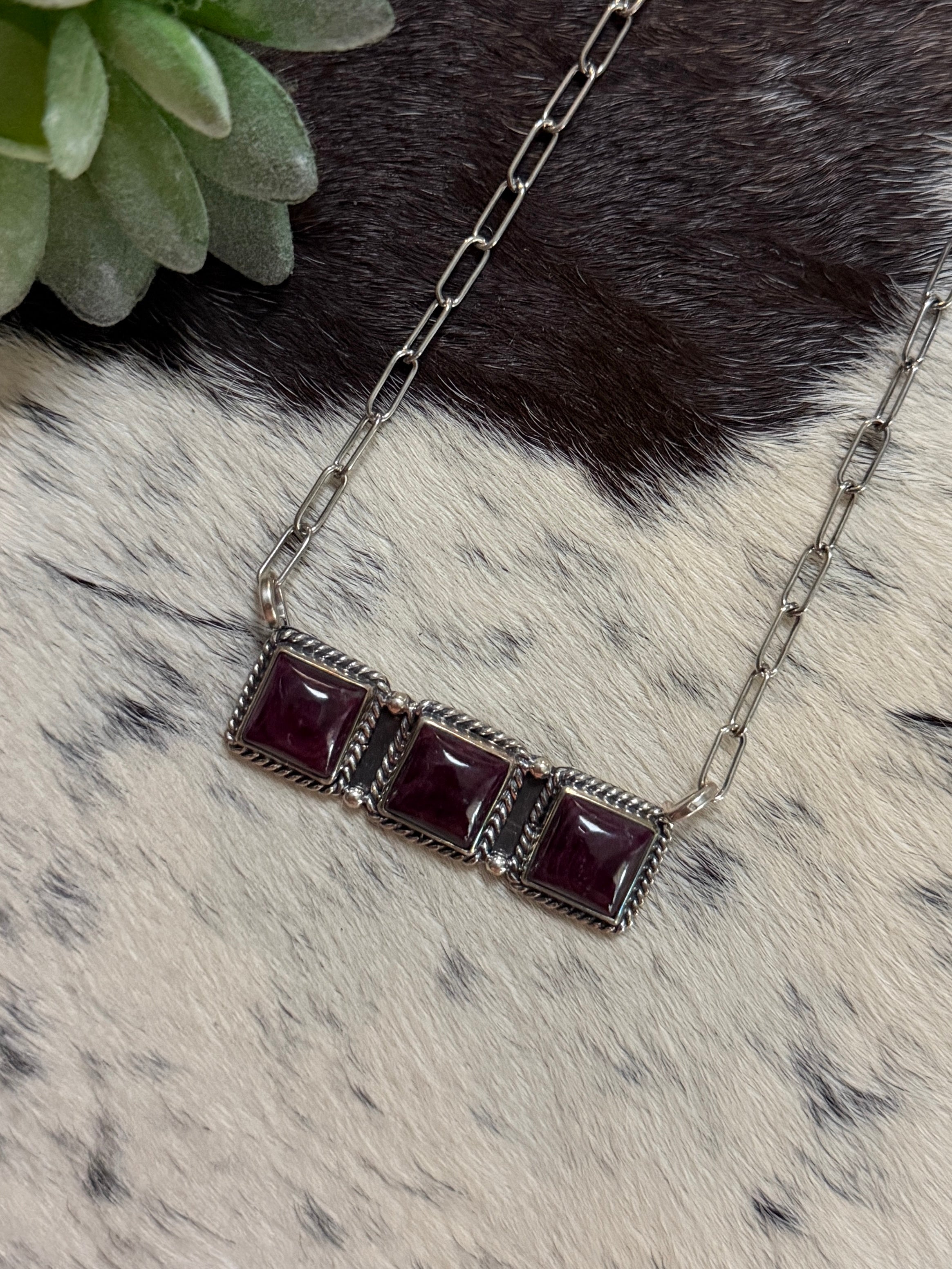 Purple Spiny 3 stone bar necklace