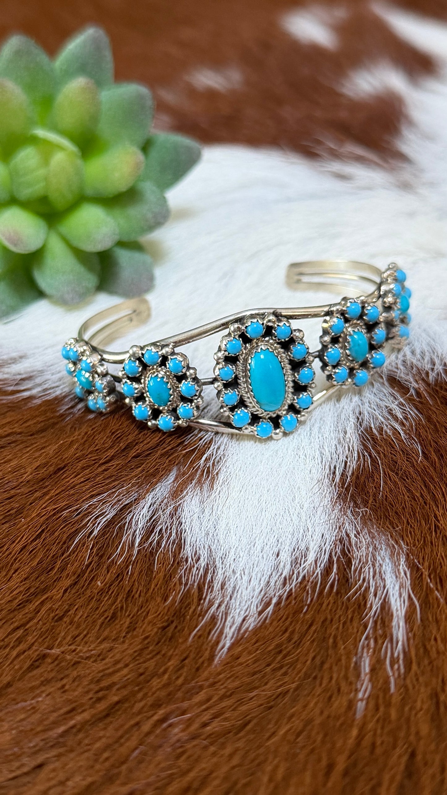 Native made Turquoise clusters cuff