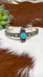 Native made turquoise cuff