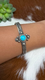 Native made turquoise cuff