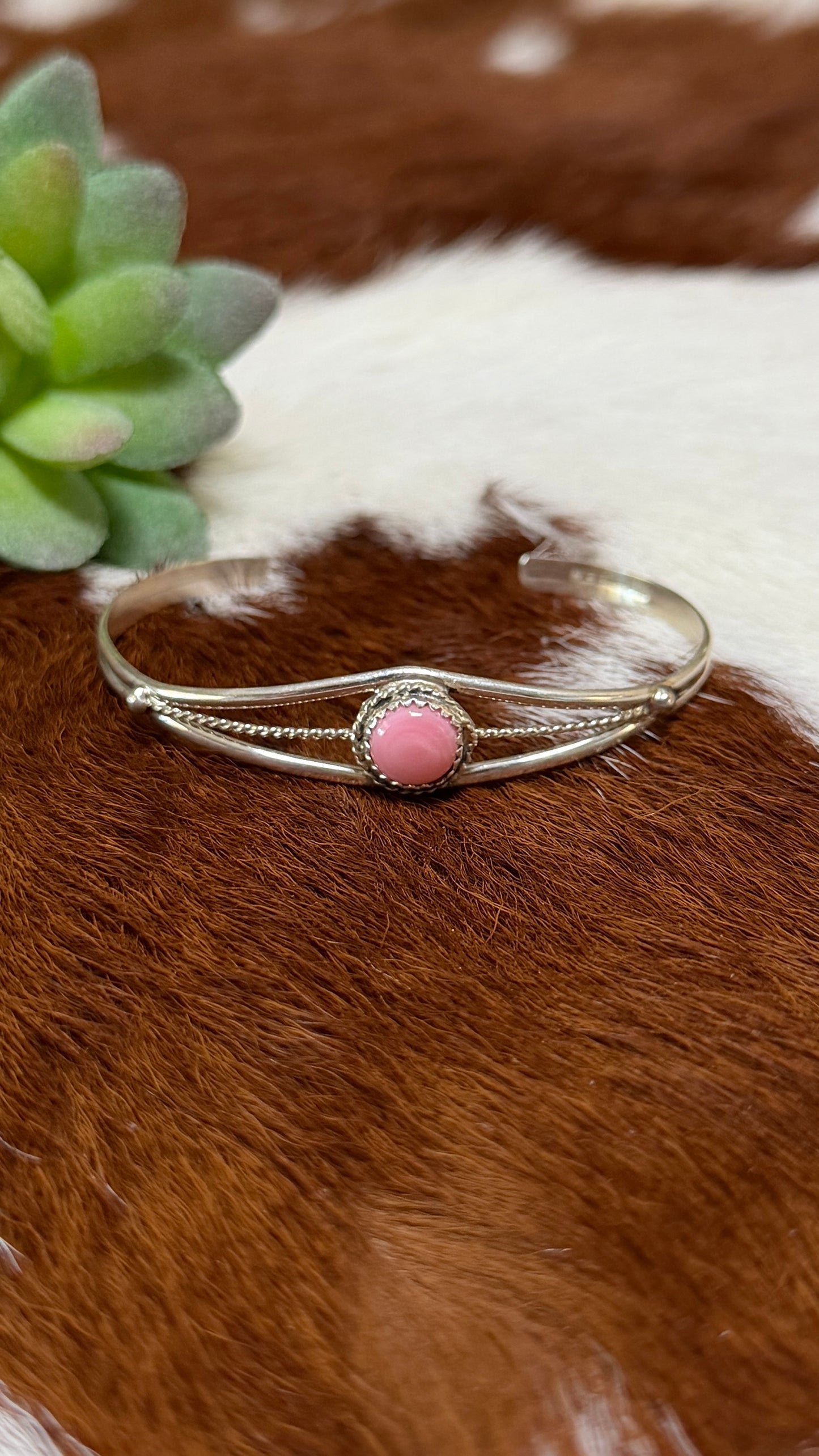 Esther White Pink Conch cuff
