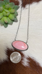 Tia Long Pink conch bar necklace
